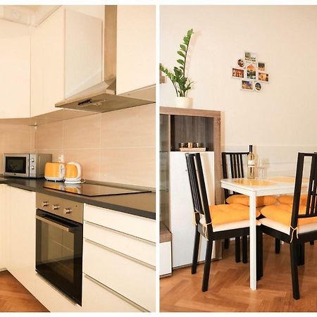 Yellow Apartment Few Steps From Metro Прага Екстериор снимка